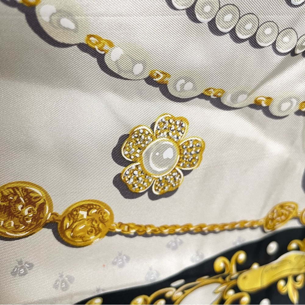 Vintage Joan Rivers 100% Silk Scarf‎ | Black Gold Baroque Jewelry Print Square - Picture 10 of 12